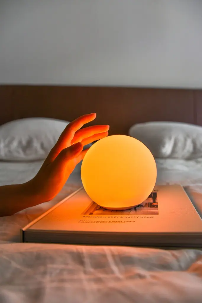 sensolight.lit.3.main.webp